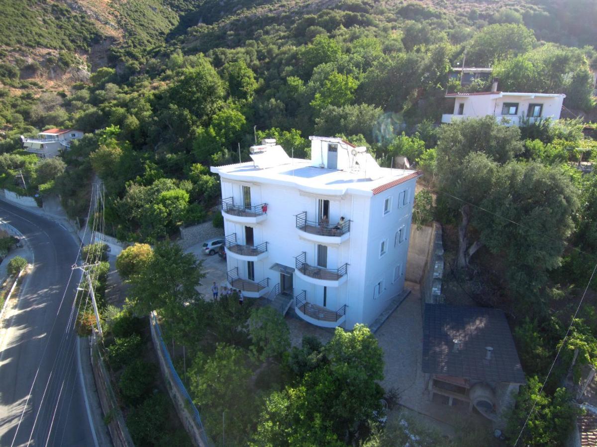 Apartments Vila Emiliano Borsh Exterior photo